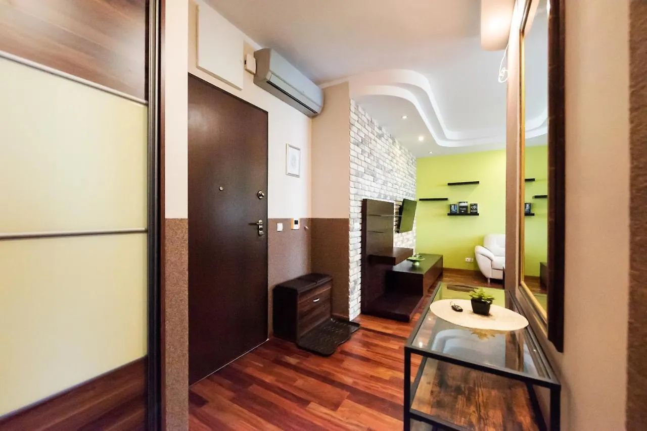 Wilanow Luxury Green Apartment وارسو